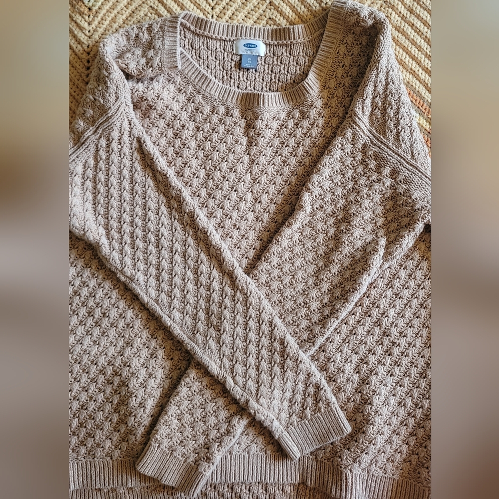 Old Navy Beige Sweater - Picture 3 of 5